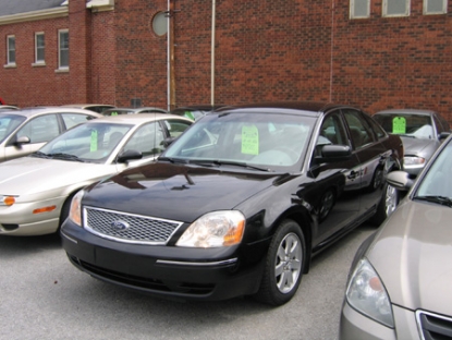 2007 Ford Five Hundred SEL at Clancy Motors in Kingston, Ontario