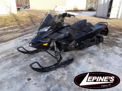 2021 Ski-Doo Renegade 600 R FI (ONLY 398 KMS.) at Lepine's Sales & Service in Chapeau, Quebec